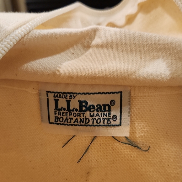 L.L. Bean Cream and Navy Large Canvas Boat And Tote - Picture 5 of 9